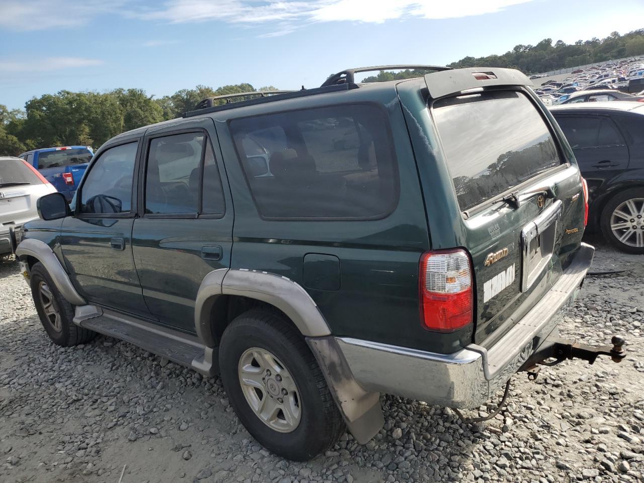 2002 Toyota 4Runner Sr5 - Image 2