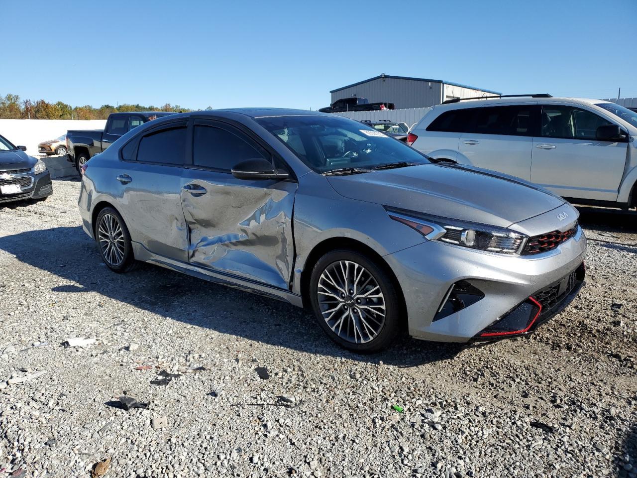 2023 Kia Forte Gt Line - Image 4