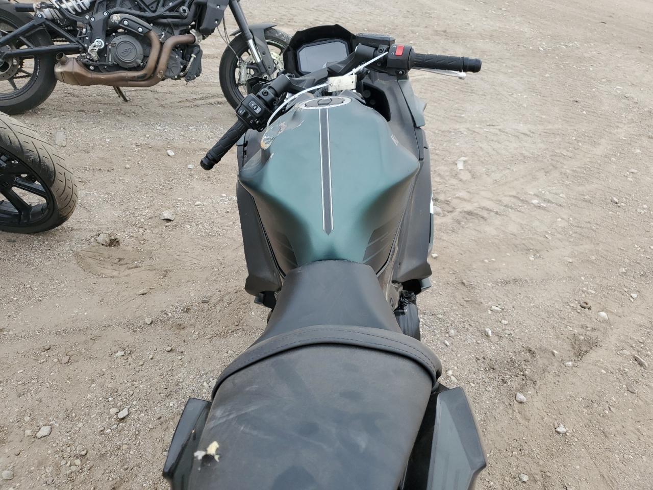 2025 Kawasaki Ex650 P - Фото 6