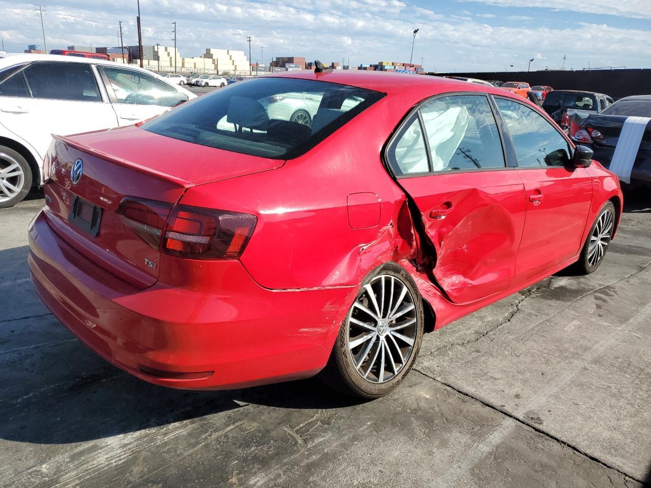 2016 Volkswagen Jetta Sport - Image 3