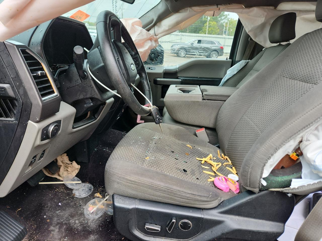 2015 Ford F150 Supercrew - Фото 7