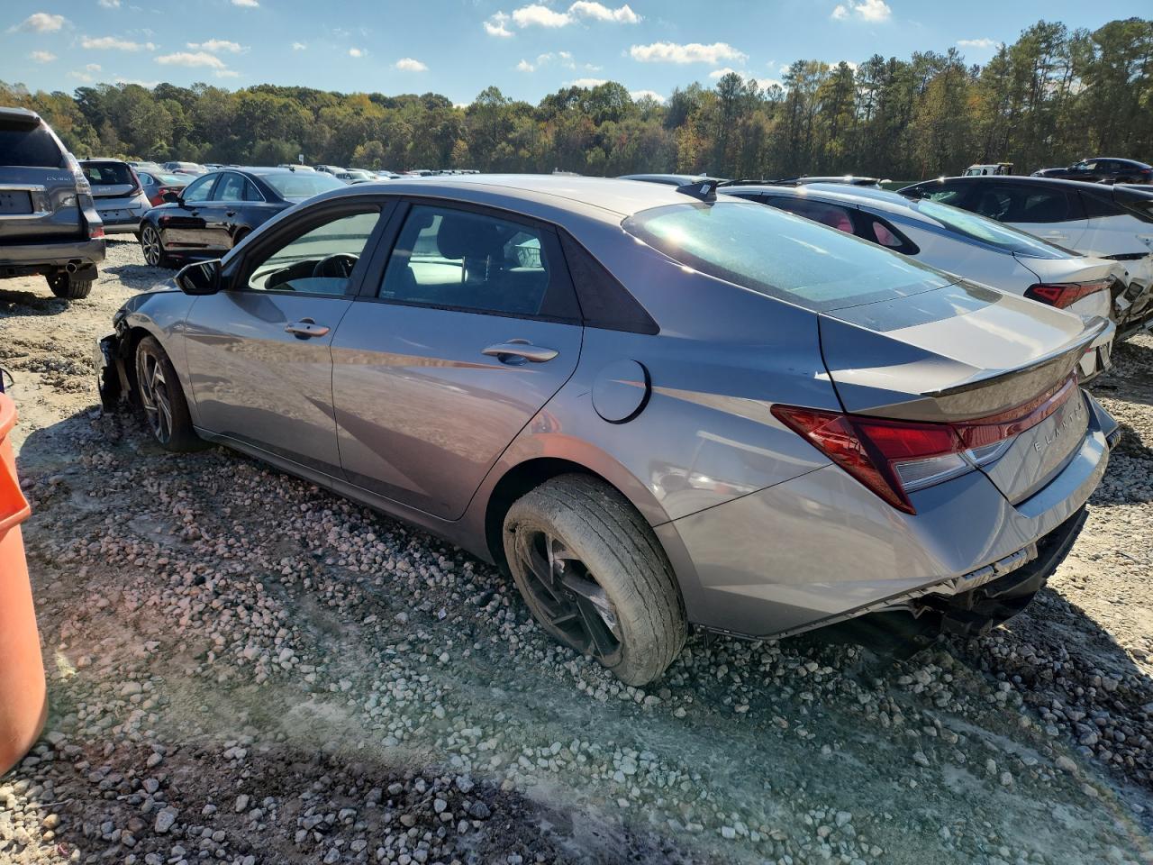 2025 Hyundai Elantra Sel Sport - Фото 2
