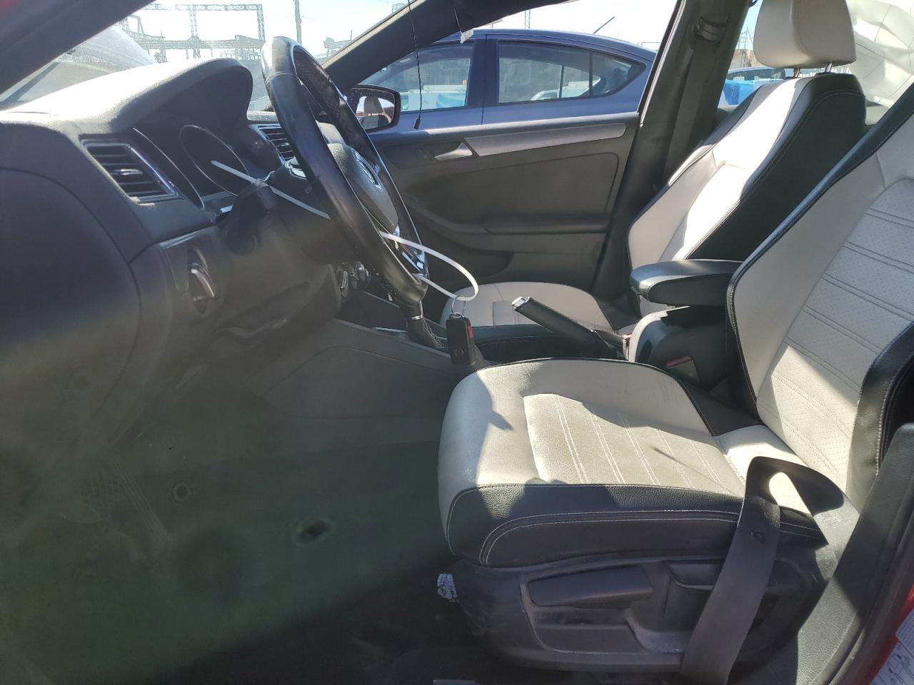 2016 Volkswagen Jetta Sport - Image 7