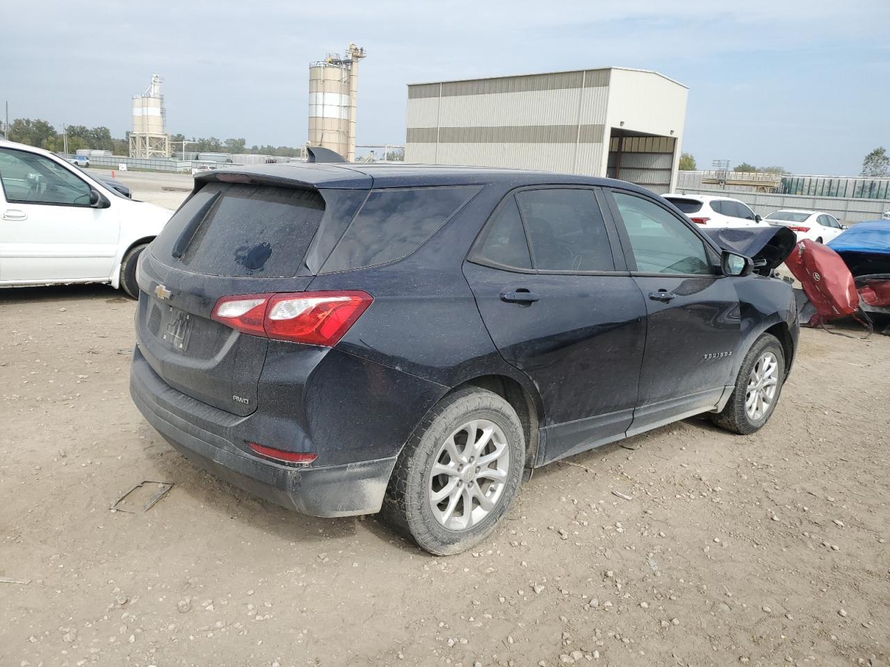 2020 Chevrolet Equinox Ls - Фото 3