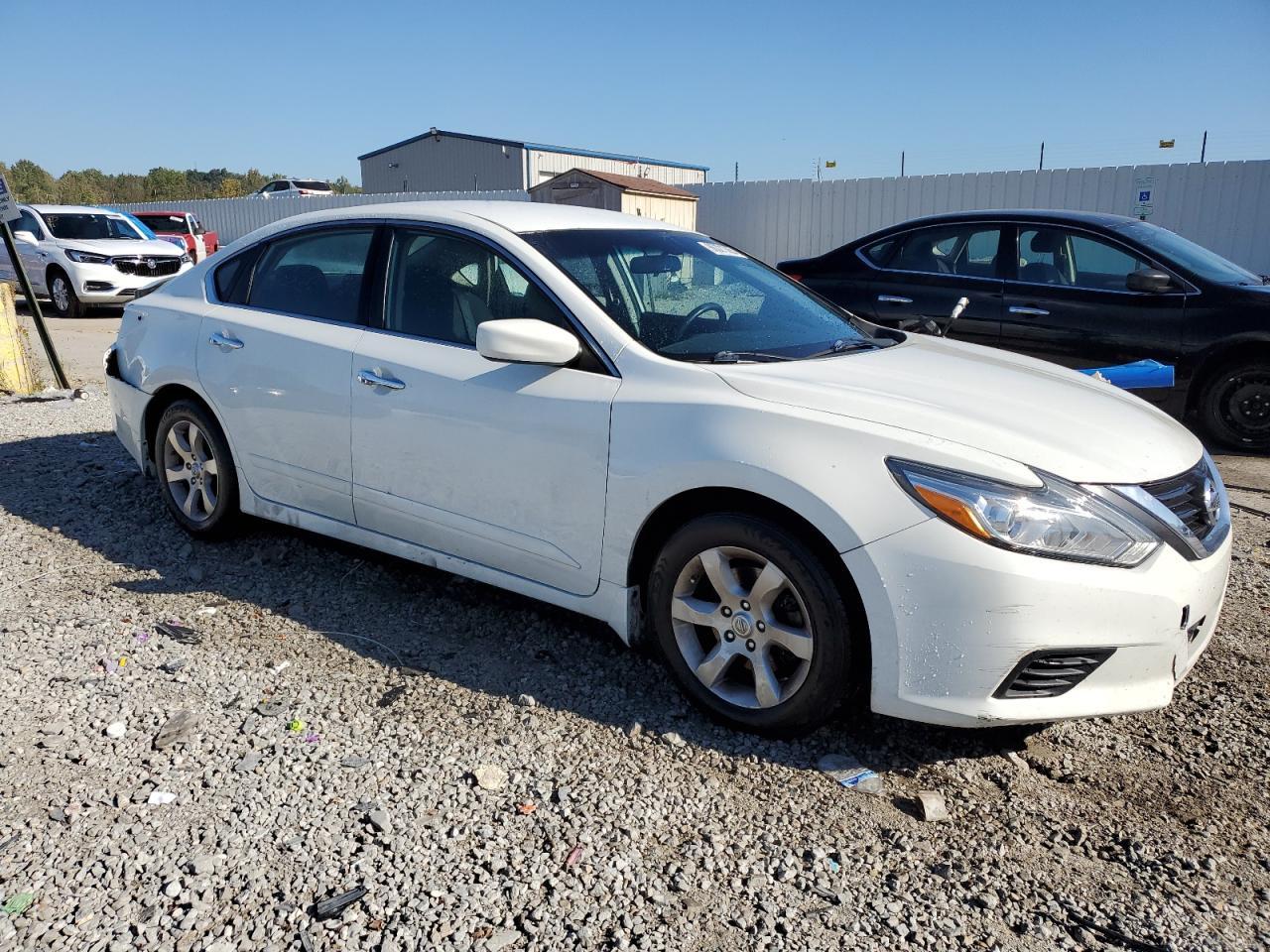 2016 Nissan Altima 2.5 - Фото 4