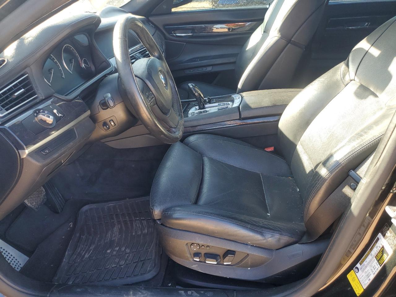 2010 BMW 750 Li - Image 7