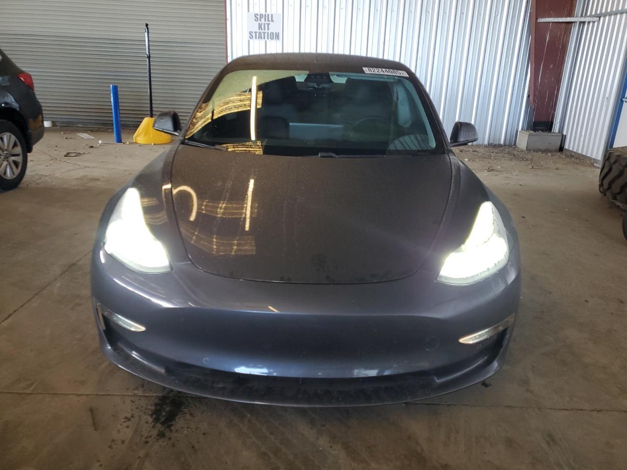 2021 Tesla Model 3 - Фото 5