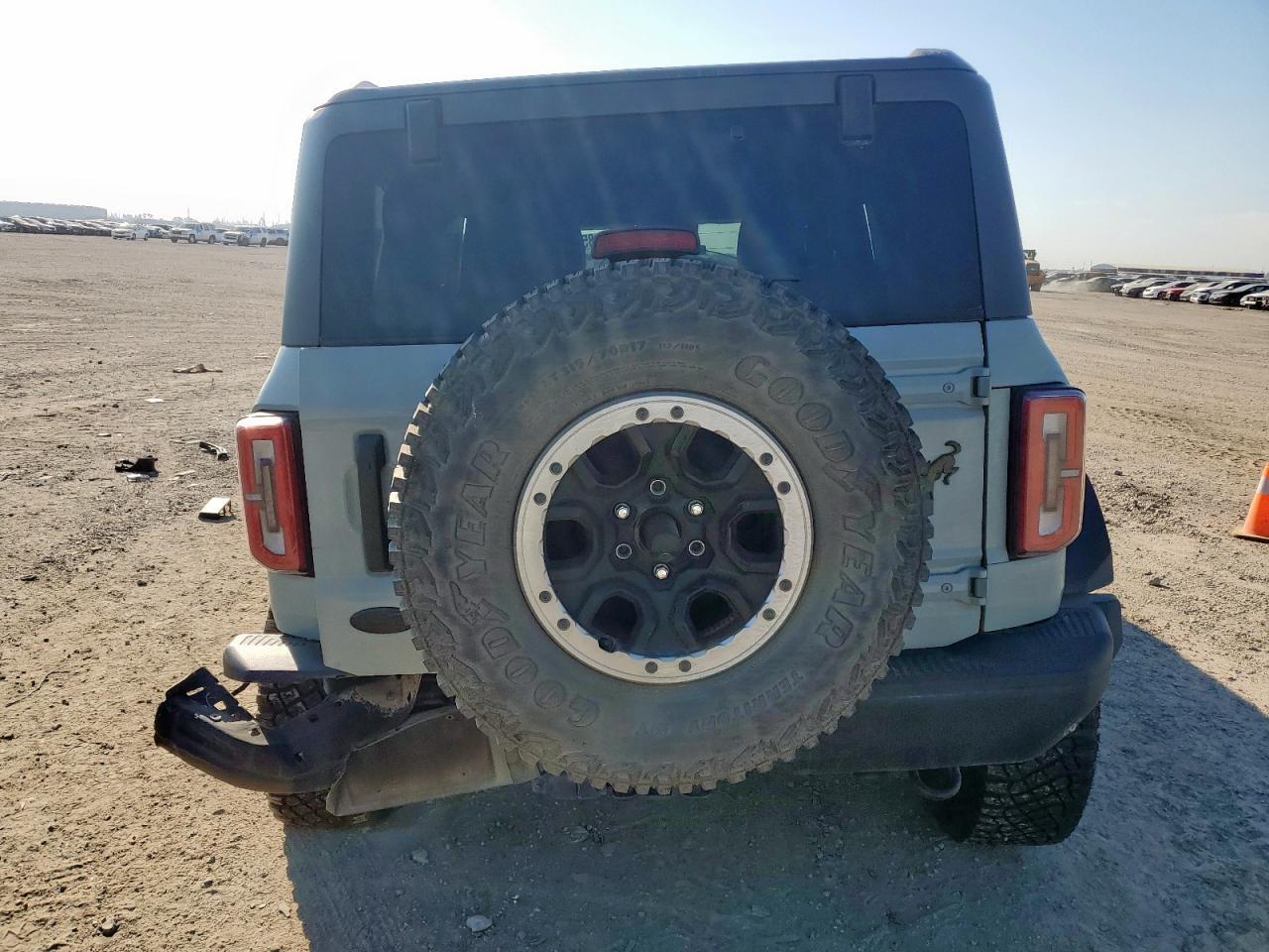 2023 Ford Bronco Base - Фото 6
