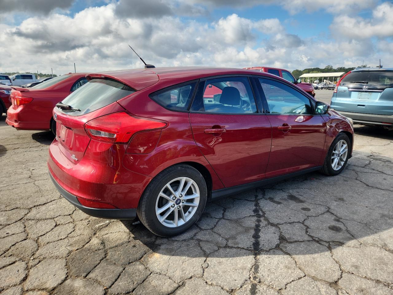 2016 Ford Focus Se - Фото 3