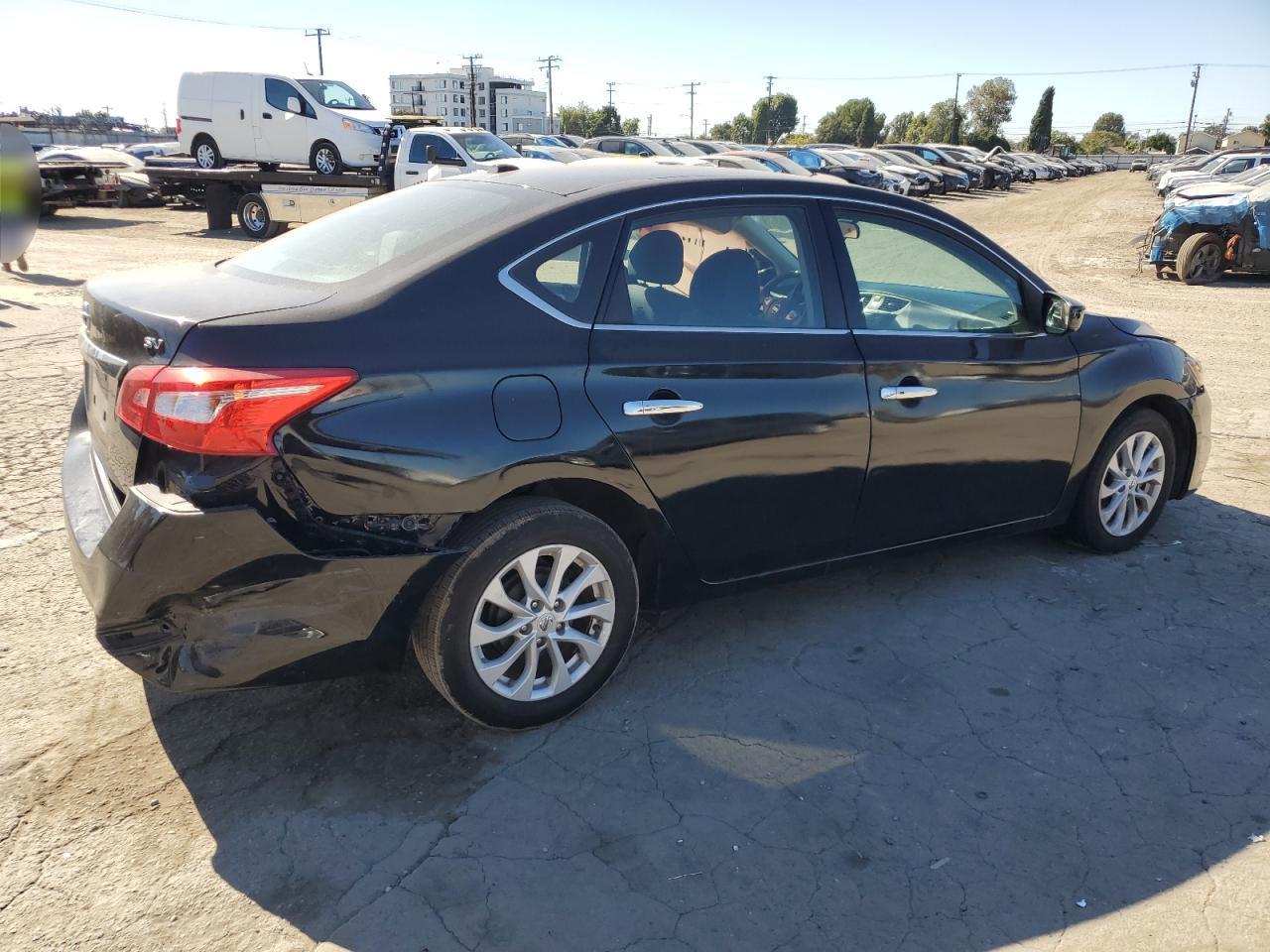 2018 Nissan Sentra S - Фото 3