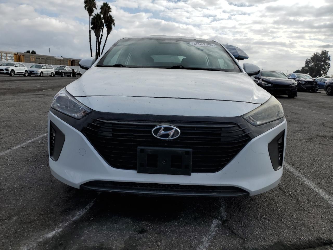2019 Hyundai Ioniq Blue - Фото 5