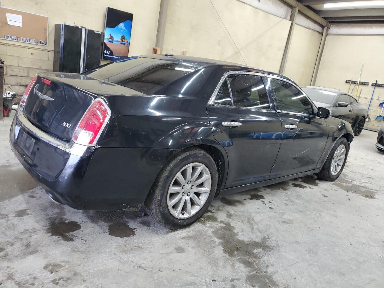 2012 Chrysler 300 Limited - Image 3
