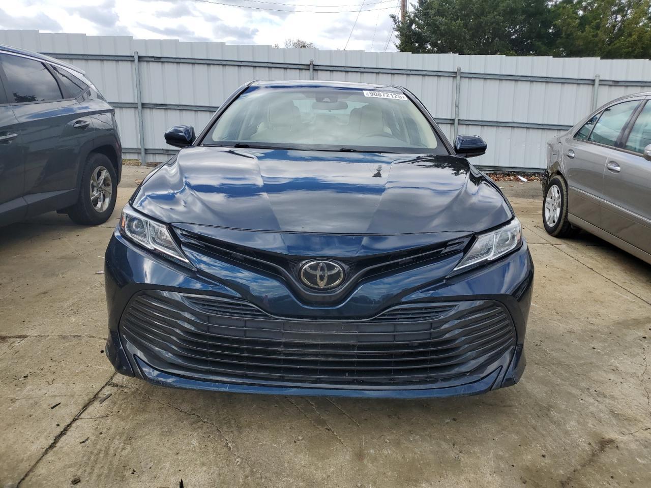 2018 Toyota Camry L - Image 5