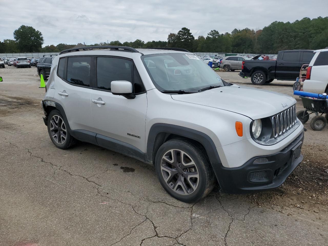 2015 Jeep Renegade Latitude - Фото 4