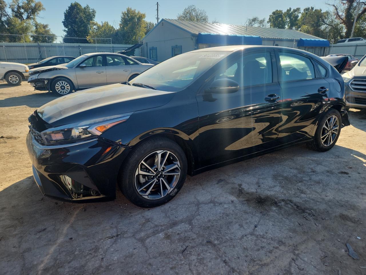 2023 Kia Forte Lx
