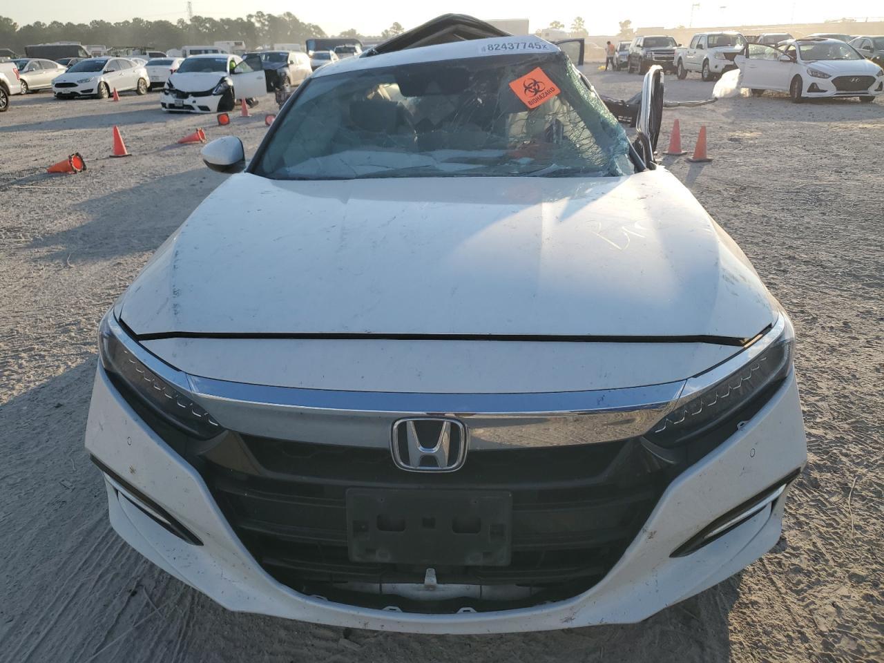 2020 Honda Accord Touring Hybrid - Image 5