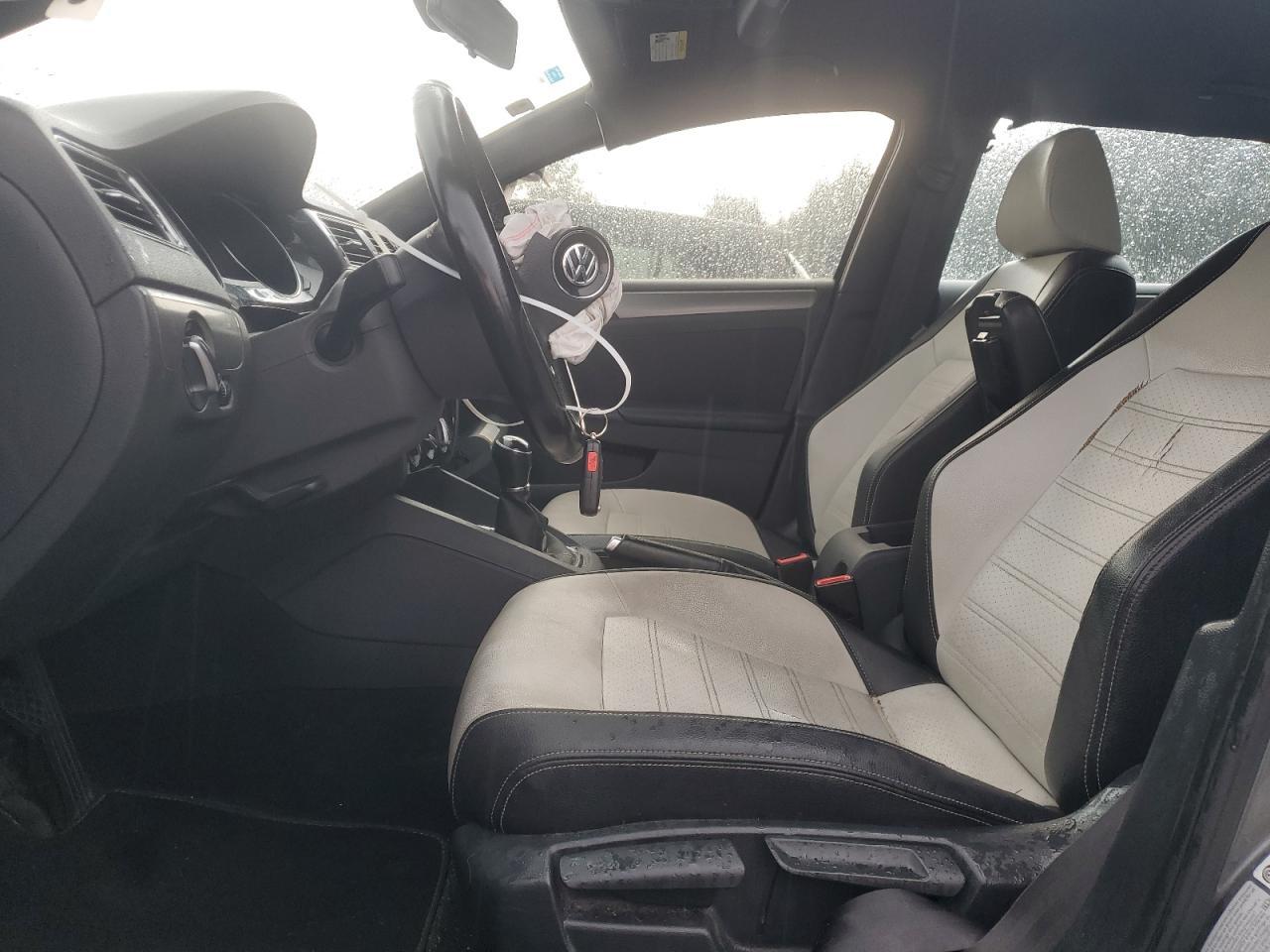 2016 Volkswagen Jetta Sport - Image 7