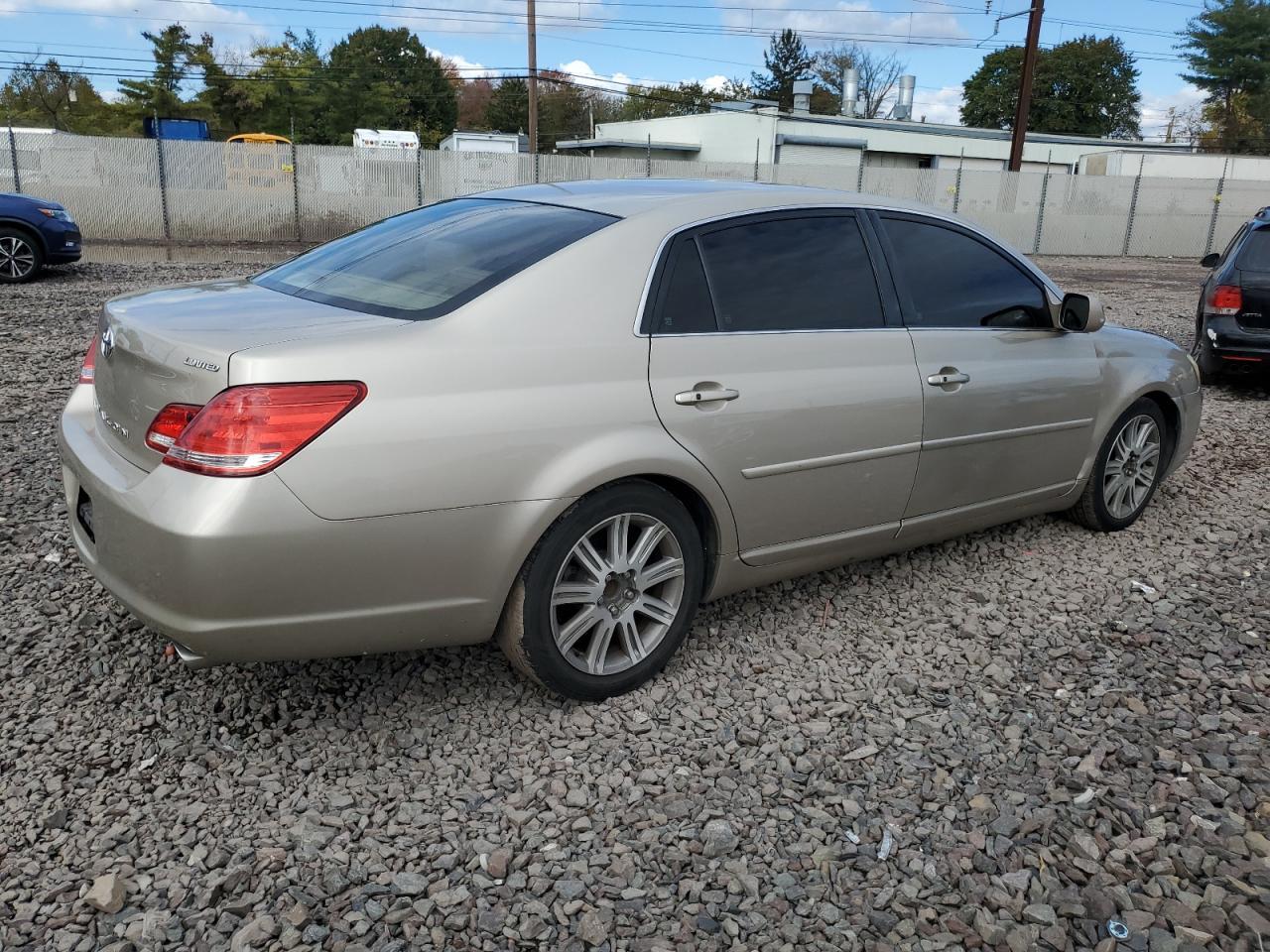 2007 Toyota Avalon Xl - Image 3