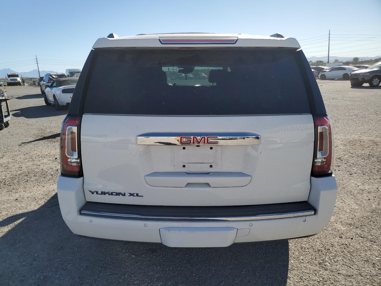 2017 GMC Yukon Xl Denali - Фото 6