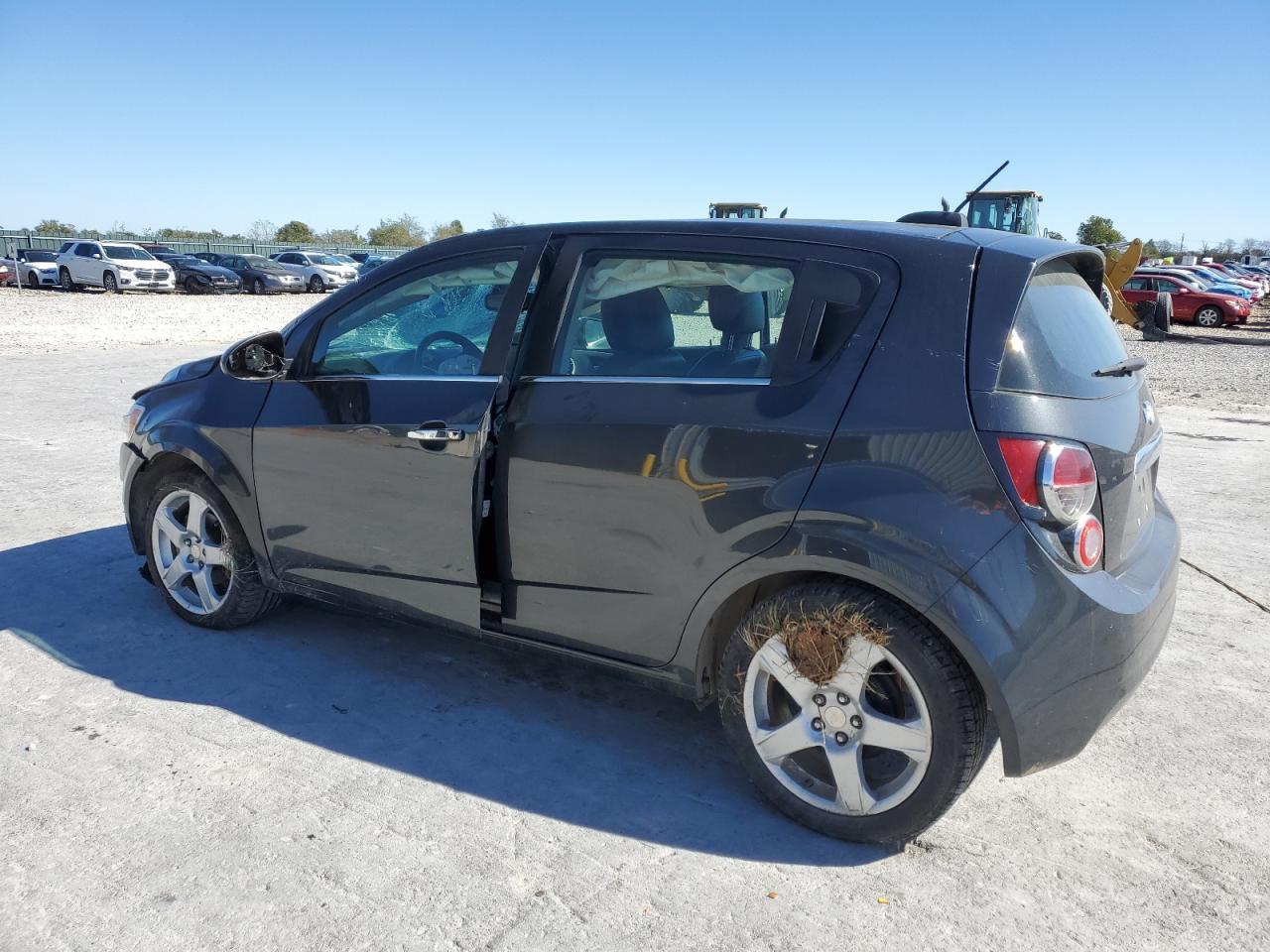 2016 Chevrolet Sonic Ltz - Image 2