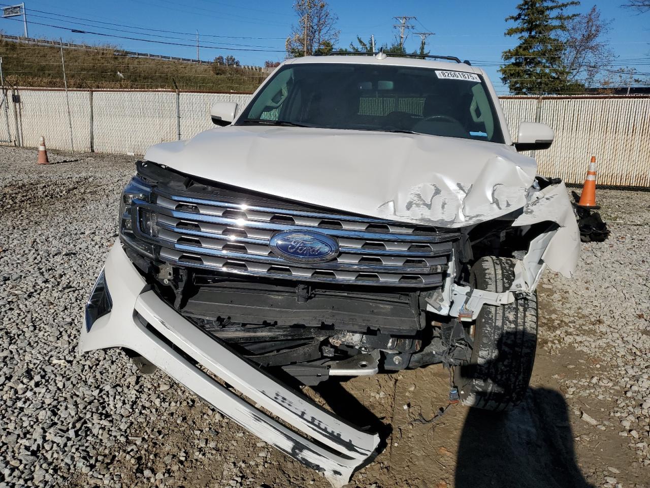 2018 Ford Expedition Limited - Image 5