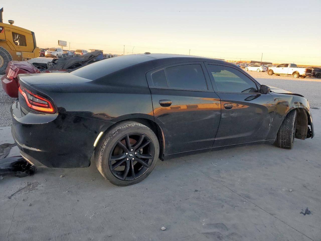 2021 Dodge Charger Sxt - Фото 3