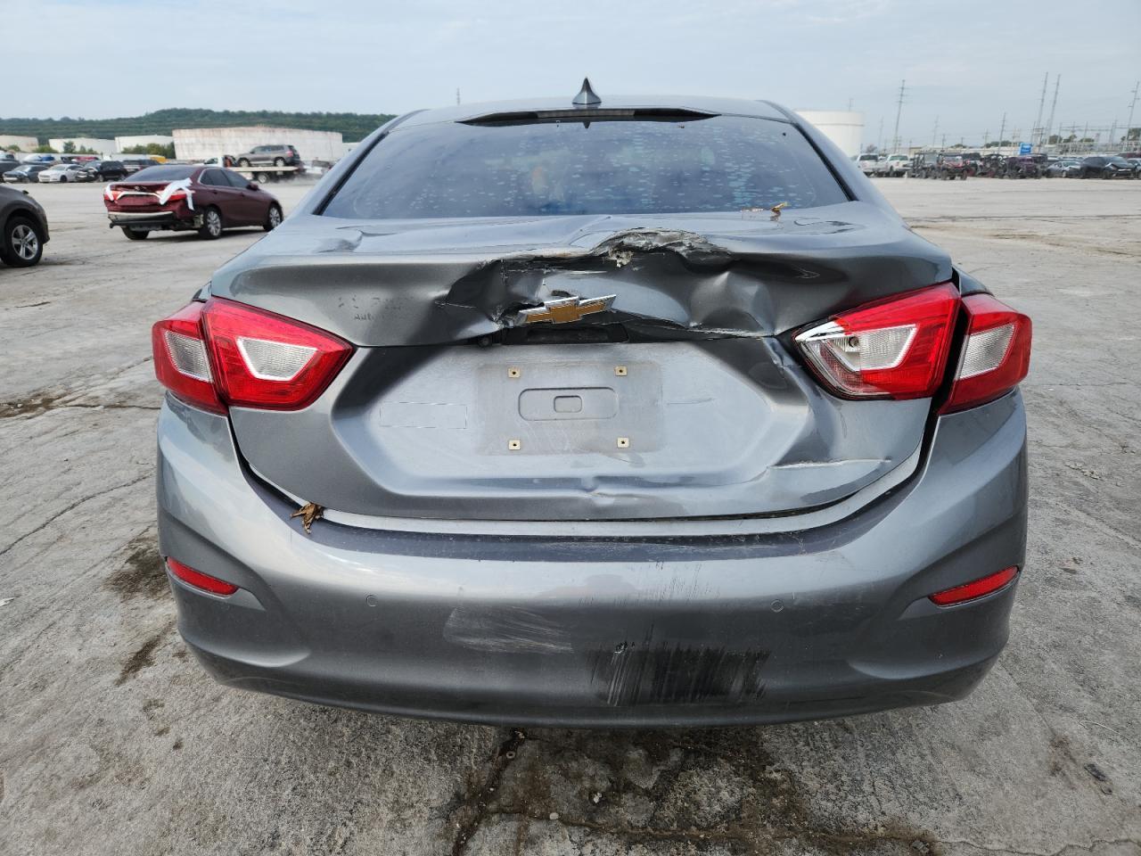 2019 Chevrolet Cruze Lt - Image 6