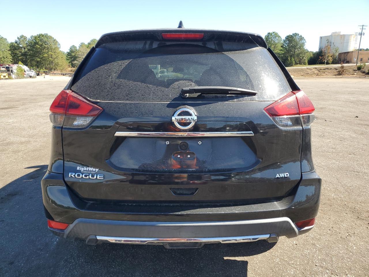 2018 Nissan Rogue S - Image 6