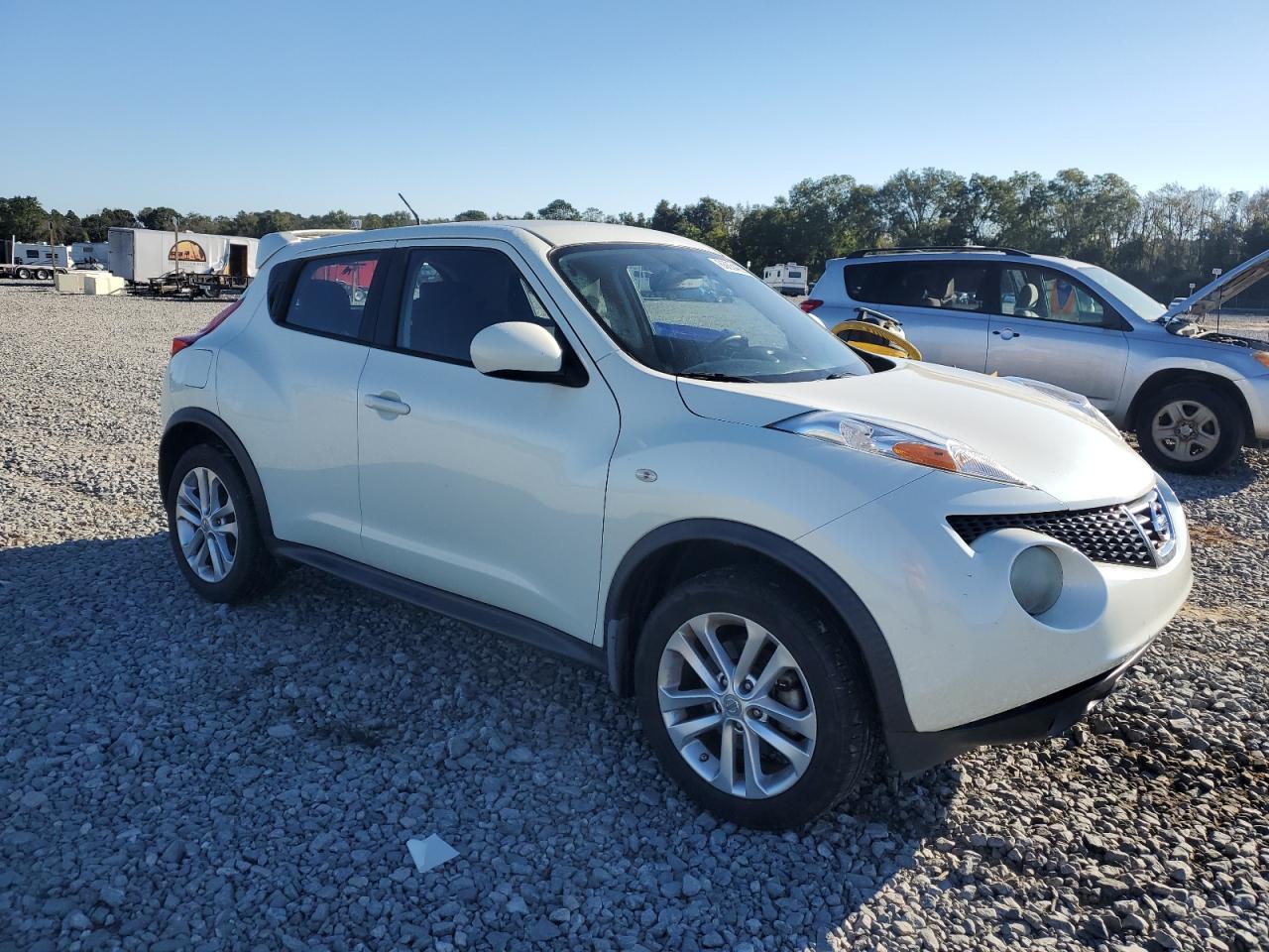 2012 Nissan Juke S - Image 4