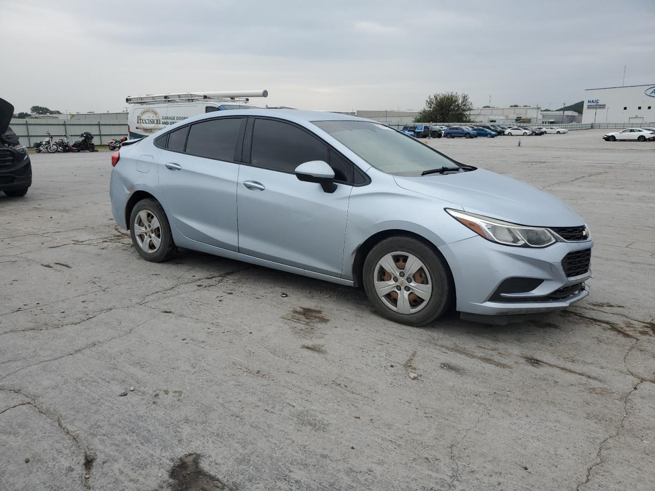 2017 Chevrolet Cruze Ls - Image 4