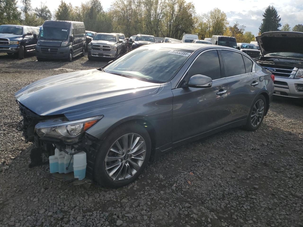 2017 Infiniti Q50 Premium