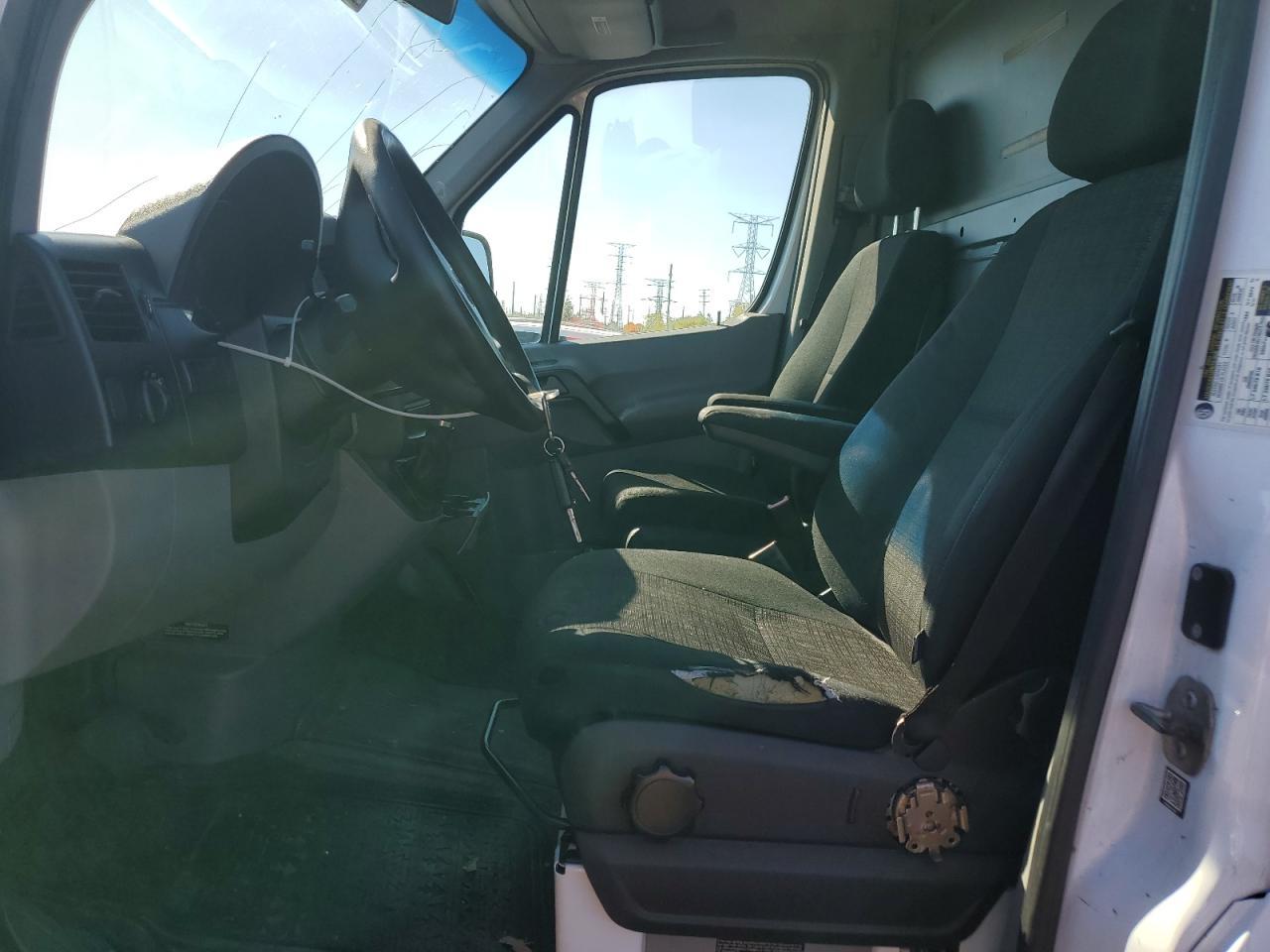 2016 Mercedes-Benz Sprinter 2500 - Image 7