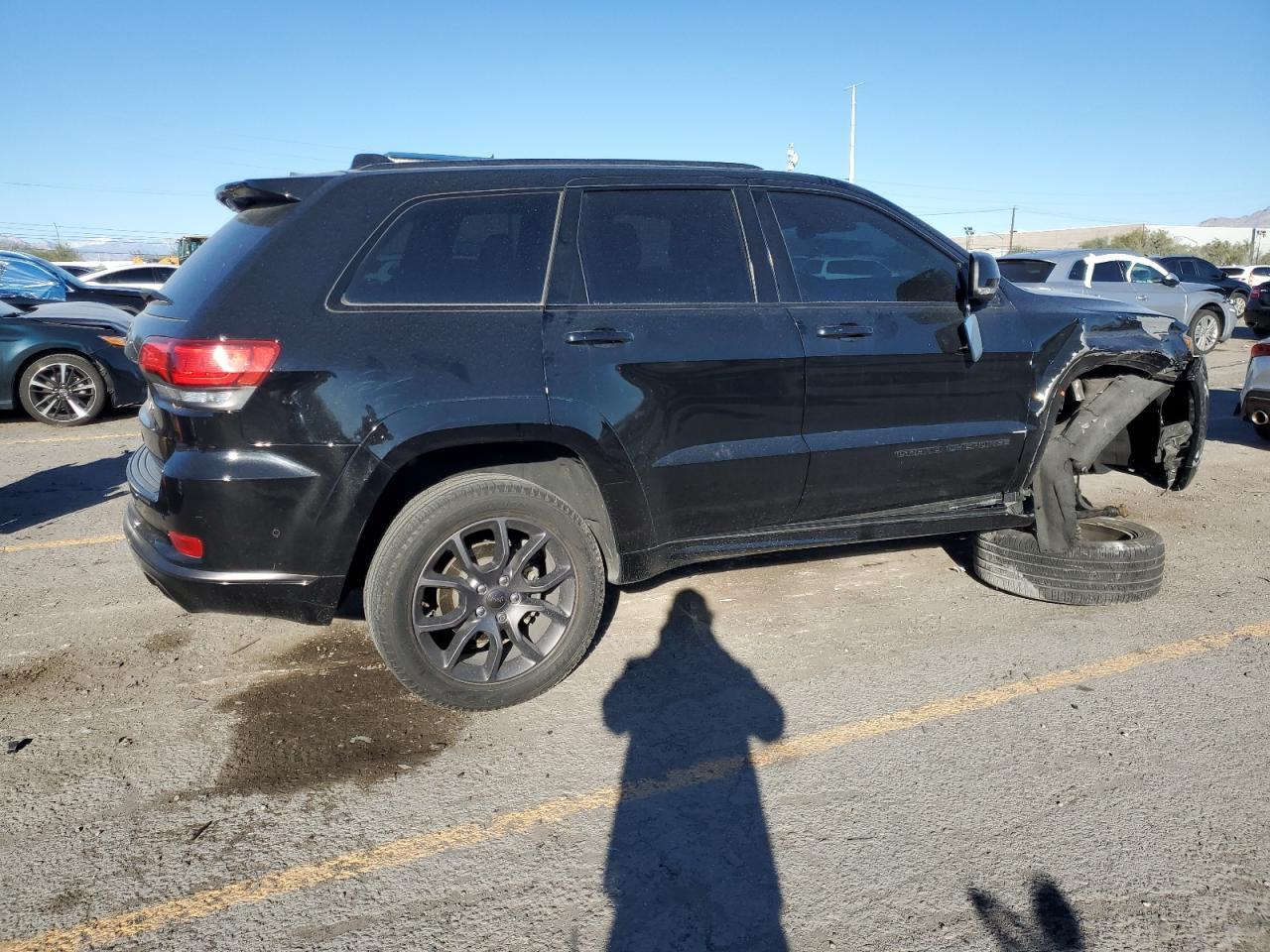 2020 Jeep Grand Cherokee Overland - Фото 3