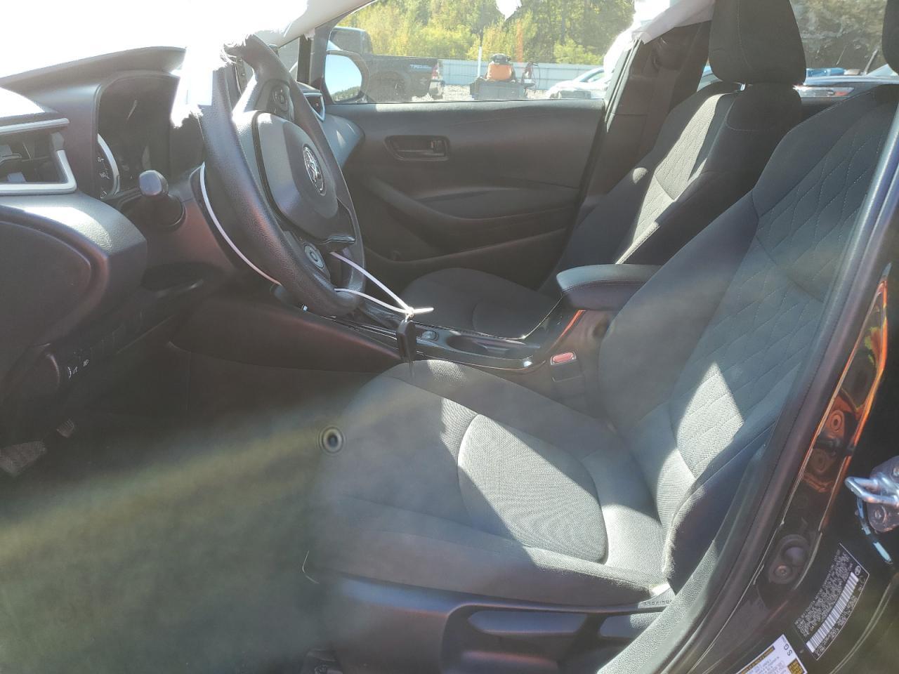 2022 Toyota Corolla Le - Image 7