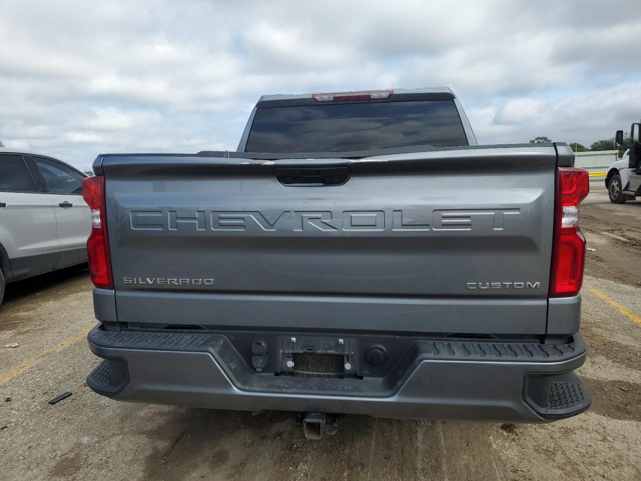 2022 Chevrolet Silverado Ltd K1500 Custom - Фото 6