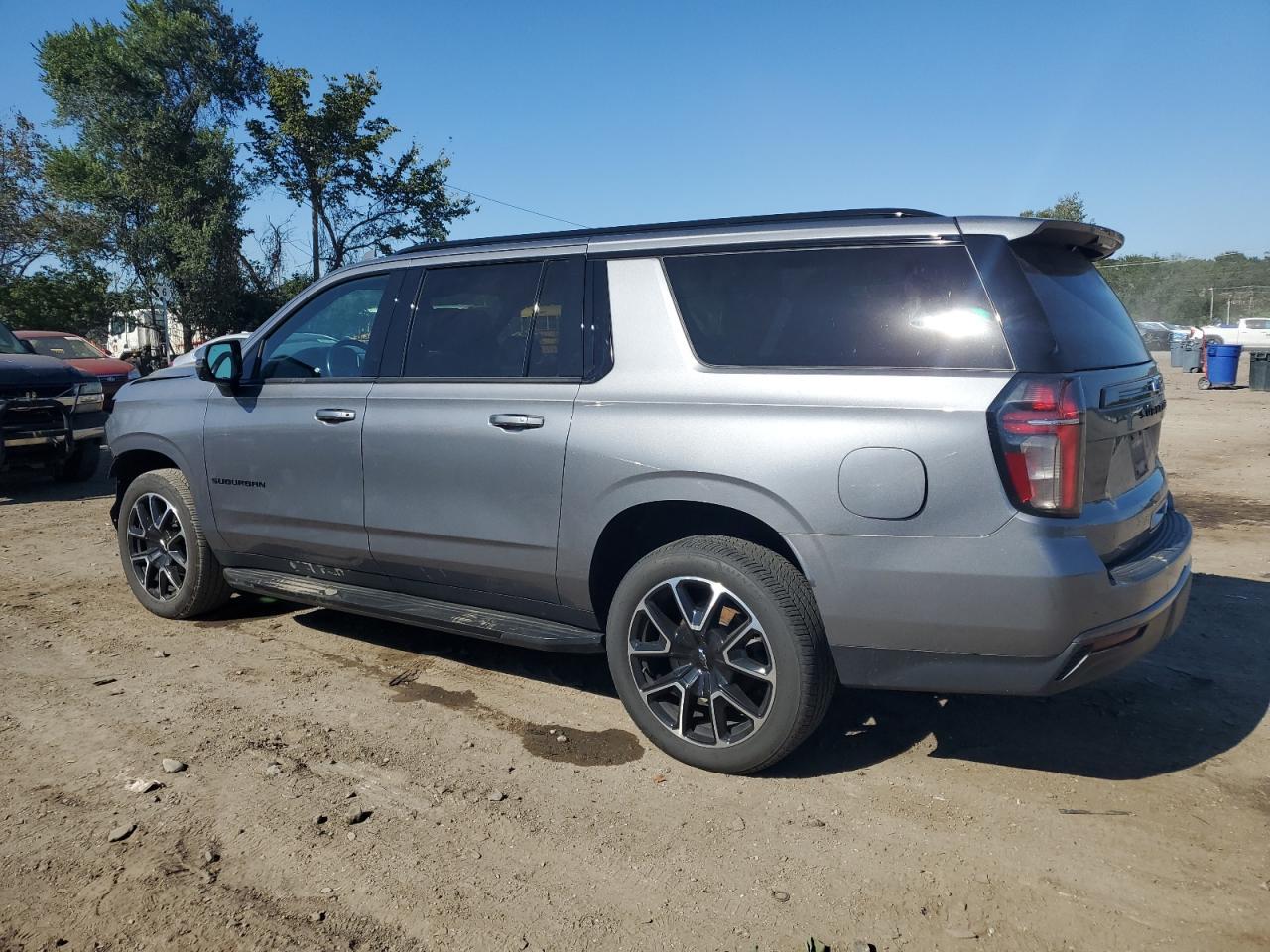 2021 Chevrolet Suburban K1500 Rst - Фото 2