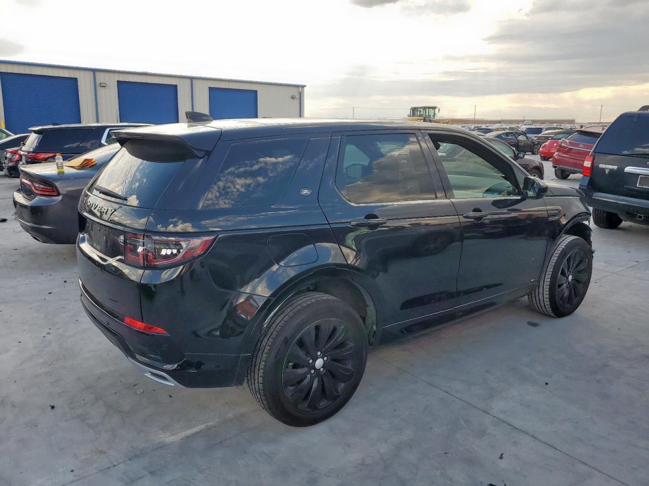 2020 Land Rover Discovery Sport S R-Dynamic - Фото 3