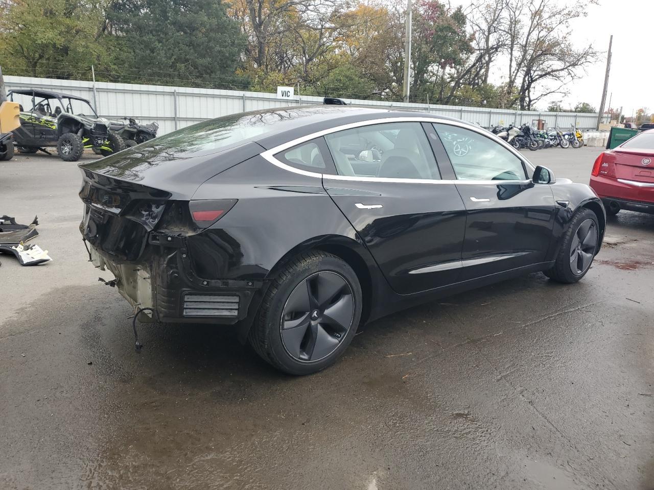 2018 Tesla Model 3 - Image 3