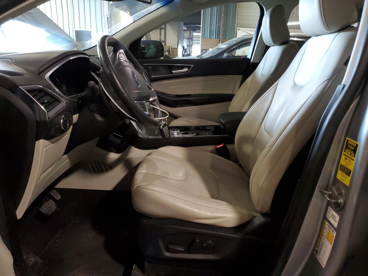 2020 Ford Edge Titanium - Image 7