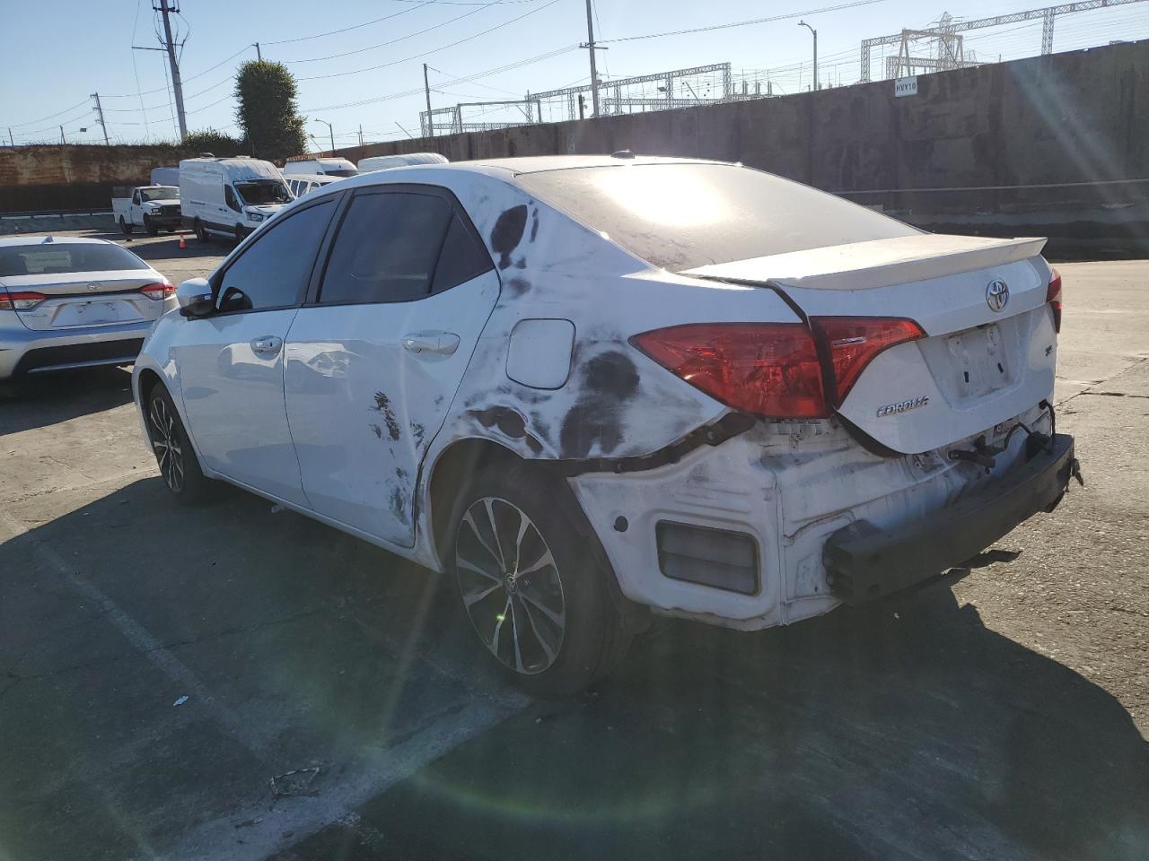 2019 Toyota Corolla L - Фото 2