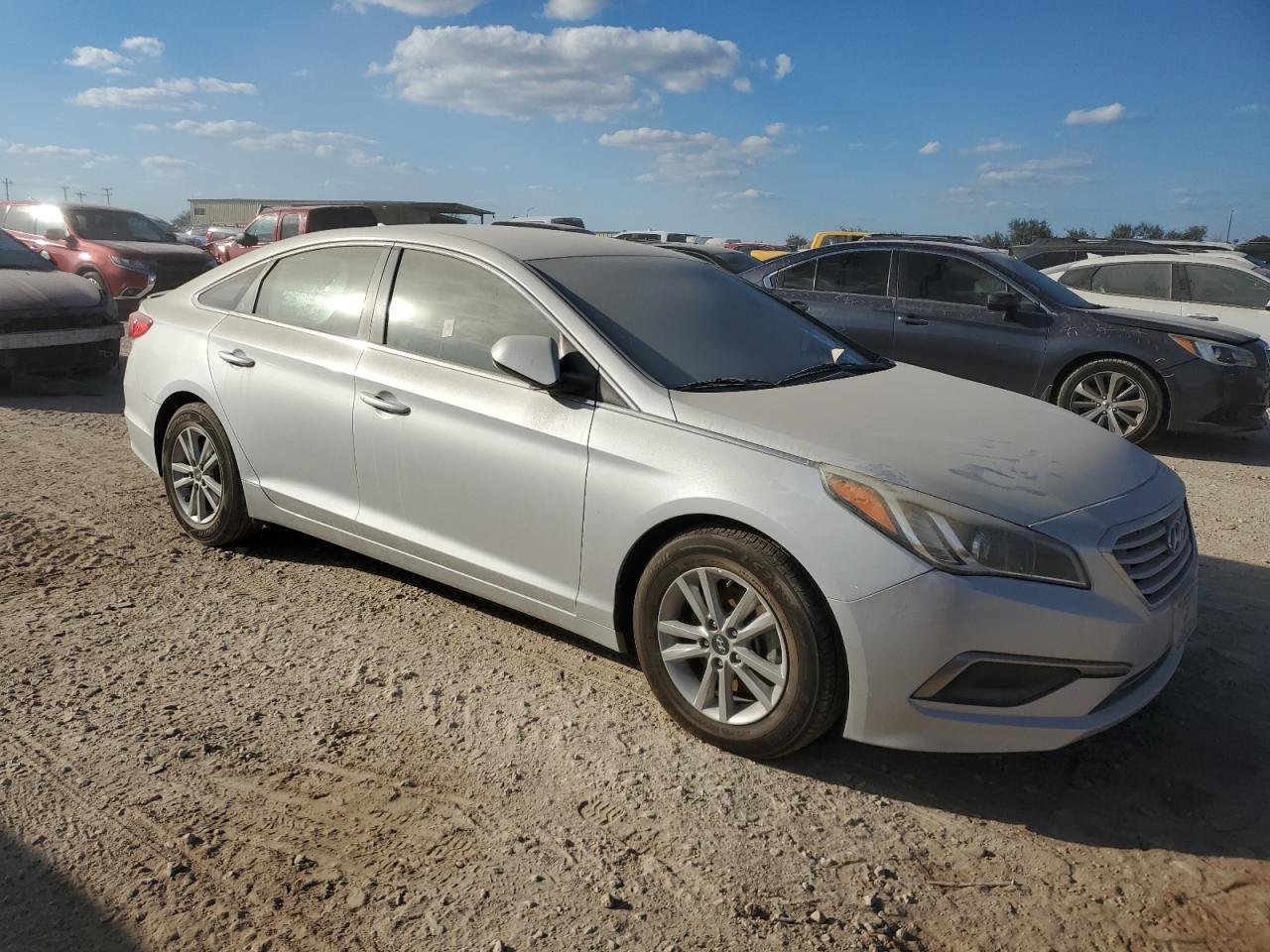 2016 Hyundai Sonata Se - Image 4