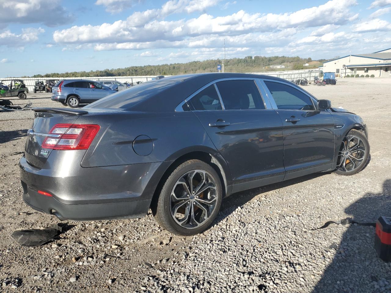 2016 Ford Taurus Sho - Image 3