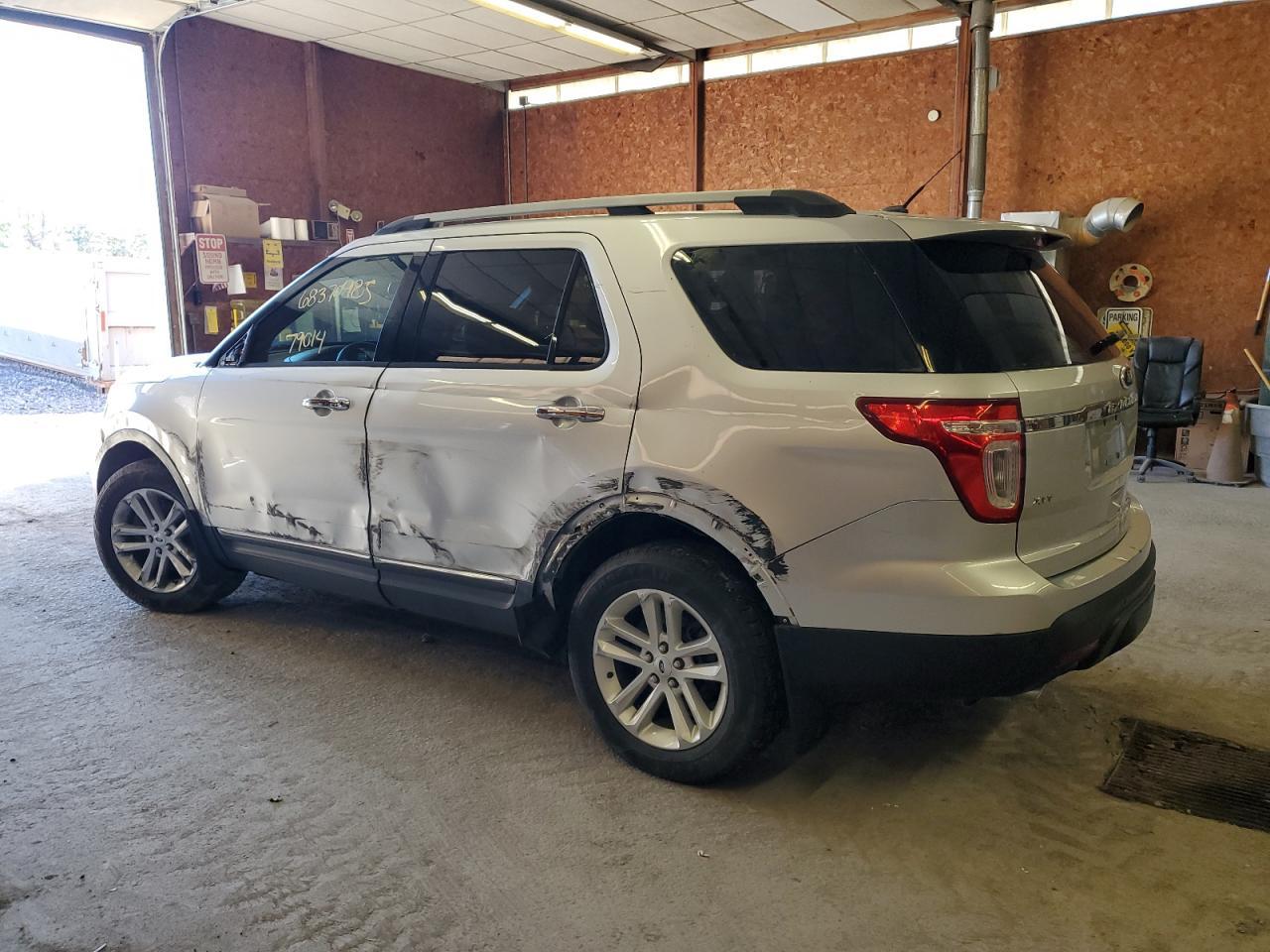 2013 Ford Explorer Xlt - Фото 2