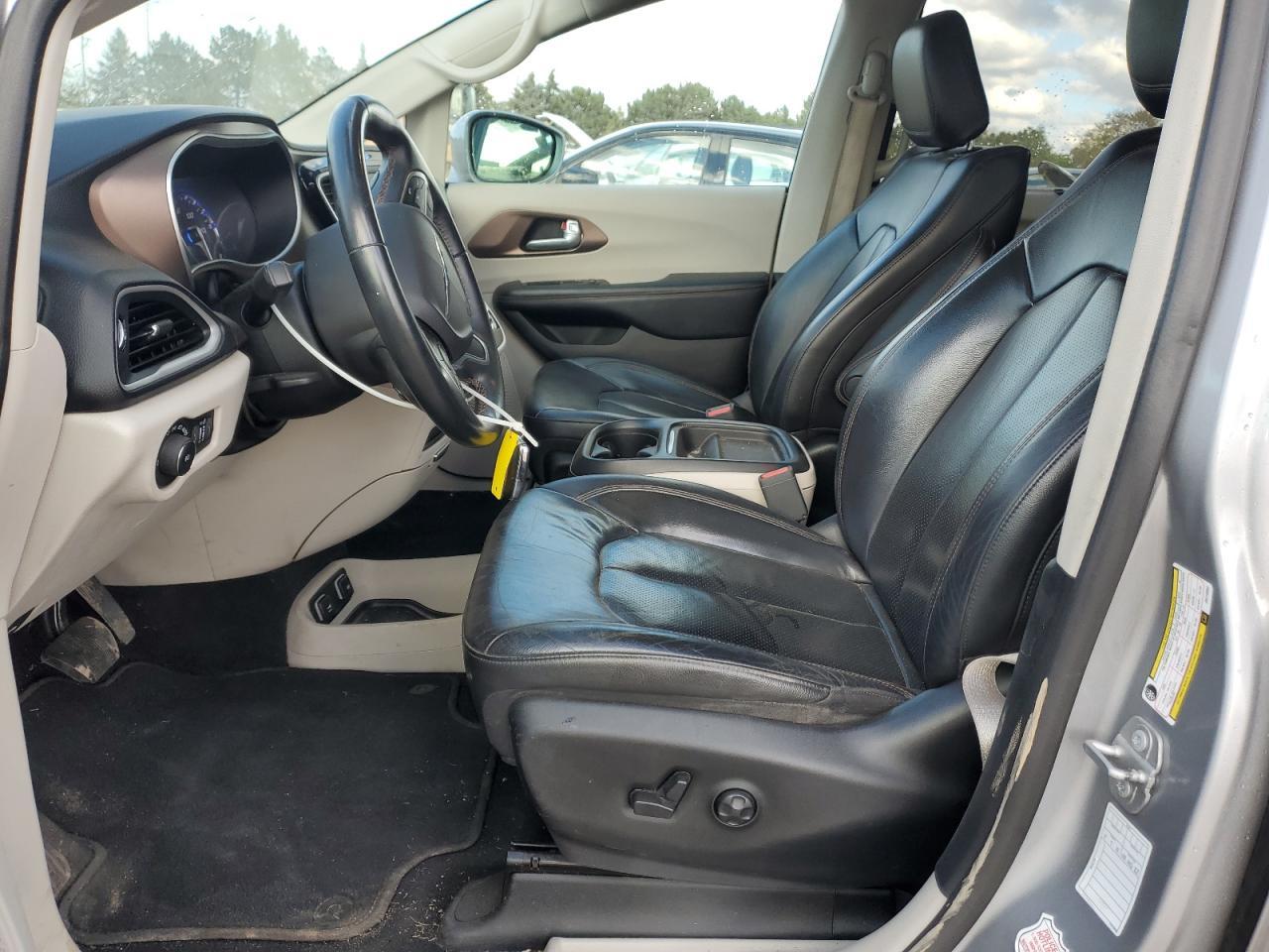 2018 Chrysler Pacifica Touring L - Фото 7