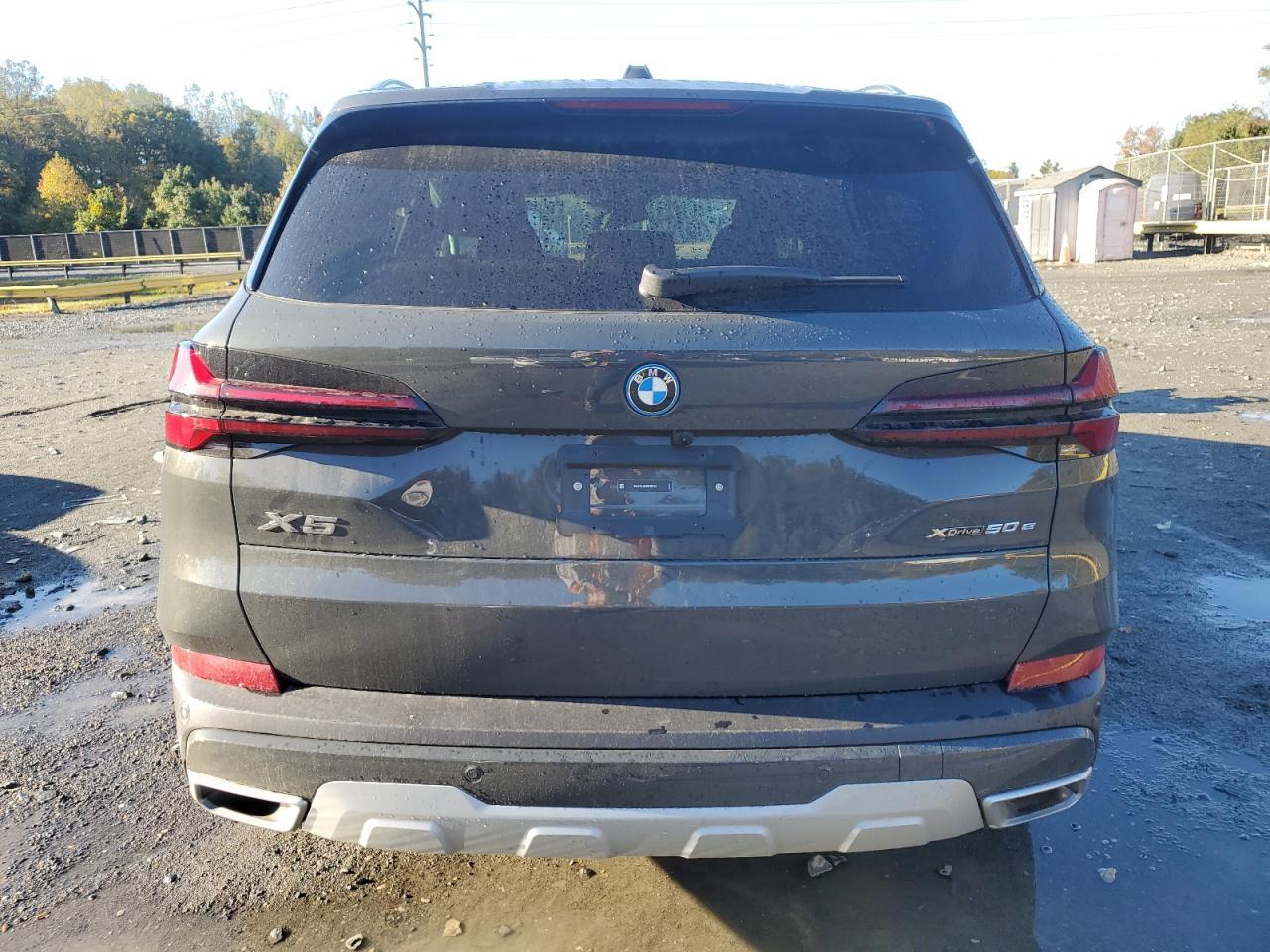2025 BMW X5 xDrive50E - Image 6