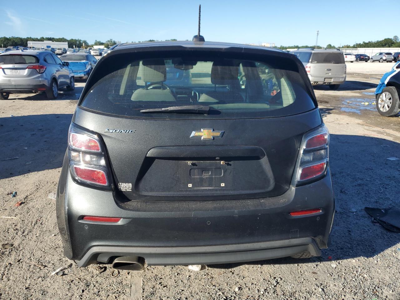 2020 Chevrolet Sonic - Фото 6