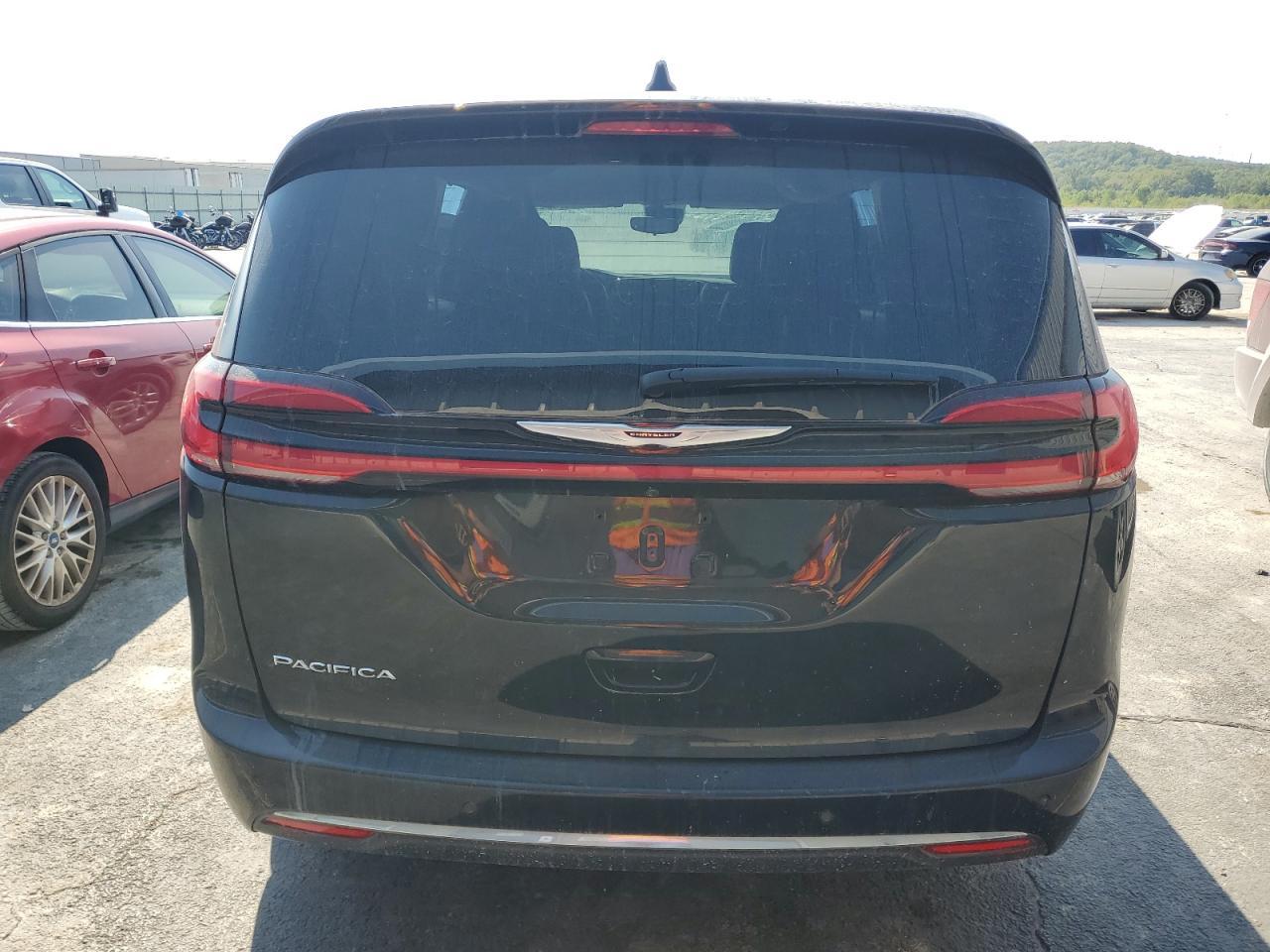 2024 Chrysler Pacifica Touring L - Фото 6