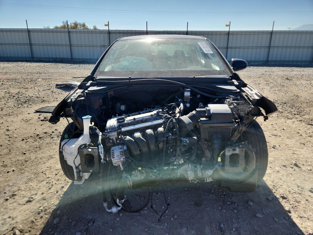 2020 Hyundai Elantra Se - Image 5