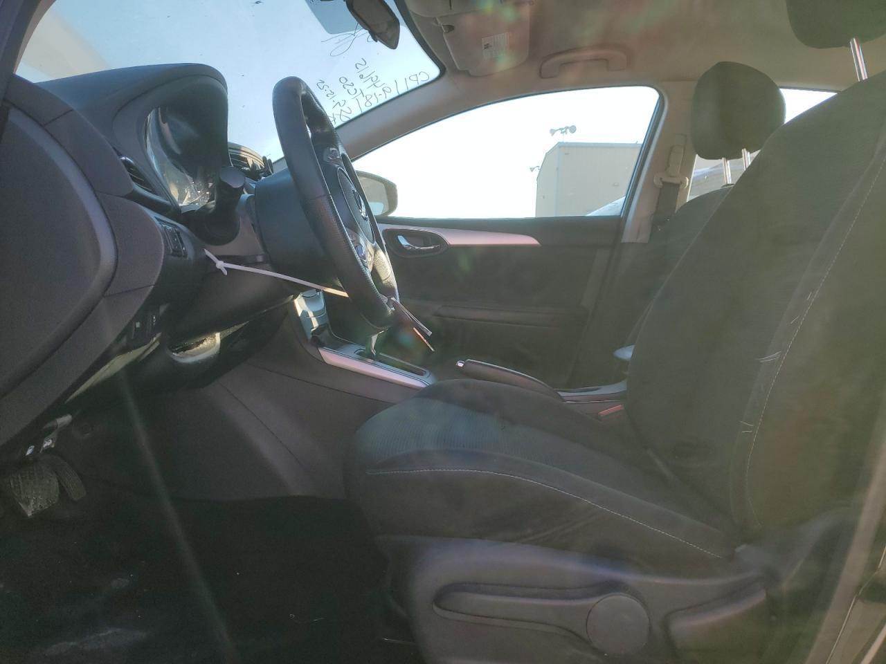2019 Nissan Sentra S - Фото 7