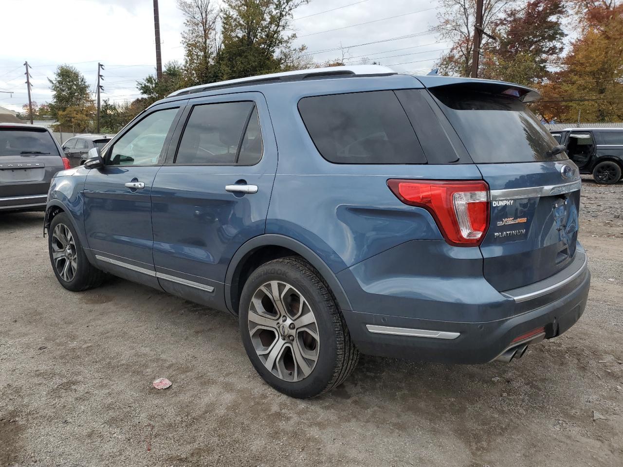 2018 Ford Explorer Platinum - Image 2